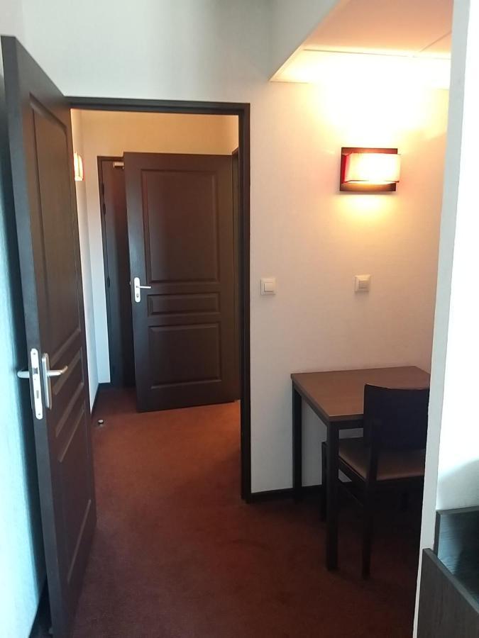 Studio Privatif Dans Hotel Residence Nimes Gare Екстер'єр фото