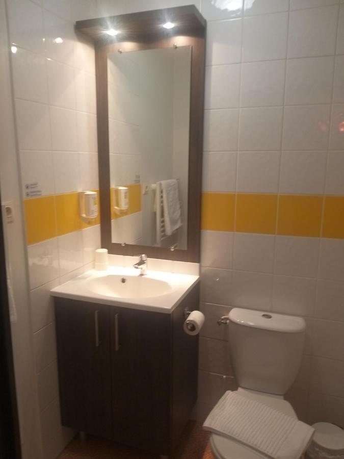Studio Privatif Dans Hotel Residence Nimes Gare Екстер'єр фото