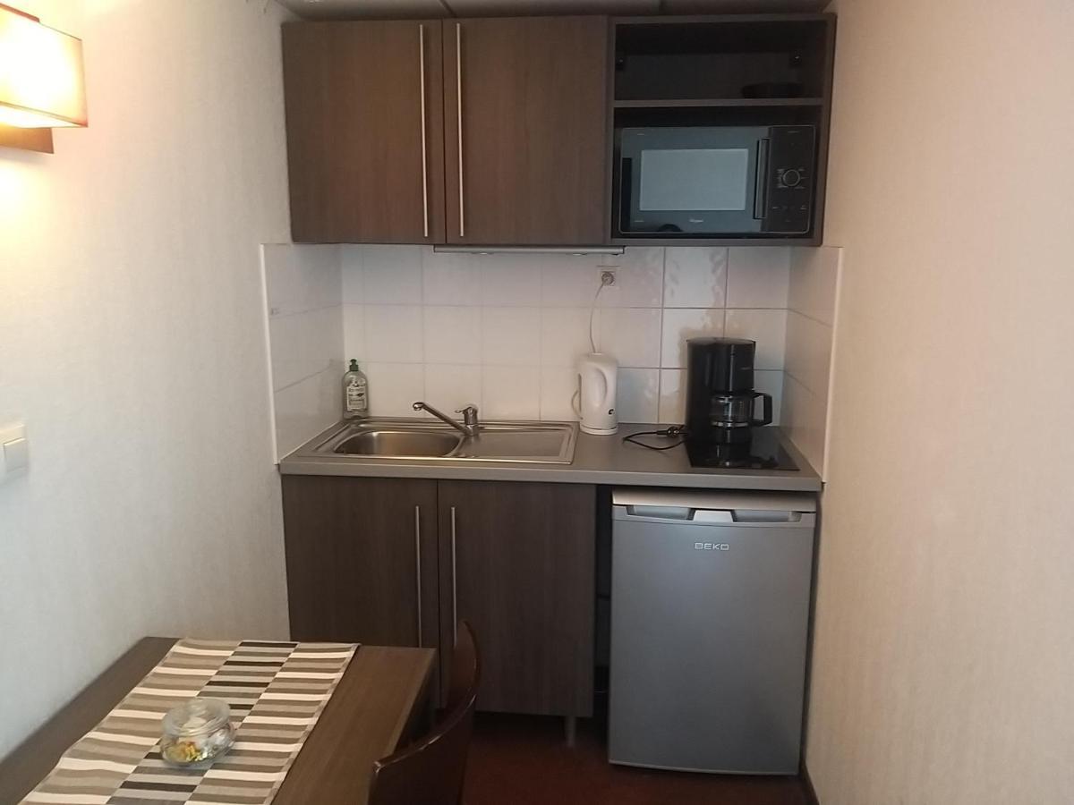Studio Privatif Dans Hotel Residence Nimes Gare Екстер'єр фото